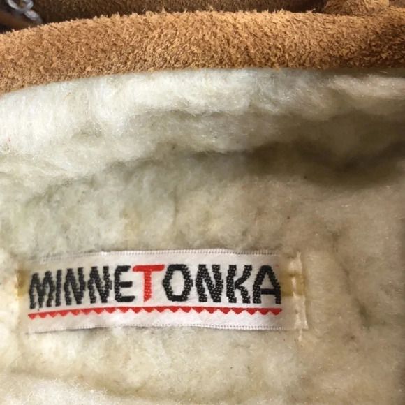 MINNETONKA Sherpa Lined Moccasins - Picture 3 of 8